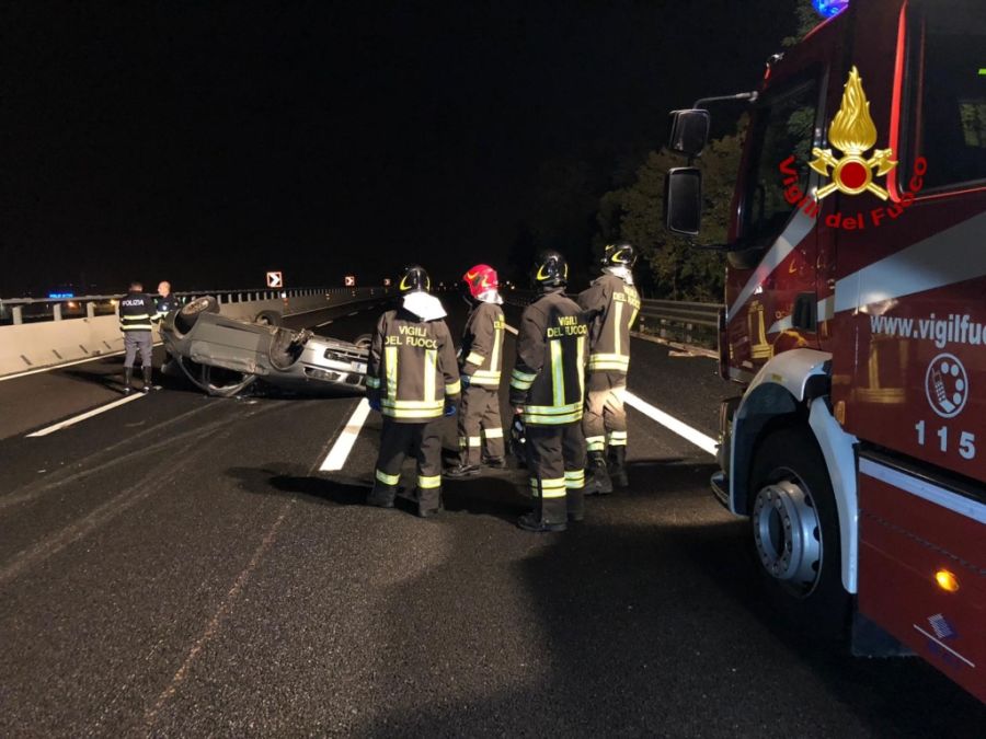 Incidente In A4 Fra Due Auto: Quattro Feriti, Grave Una Donna - L'Eco ...