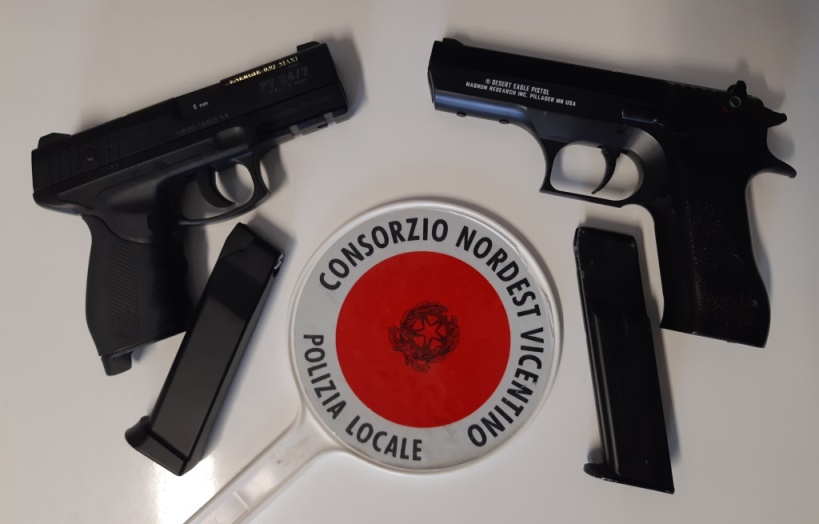 ARMA GIOCATTOLO SENZA TAPPO ROSSO